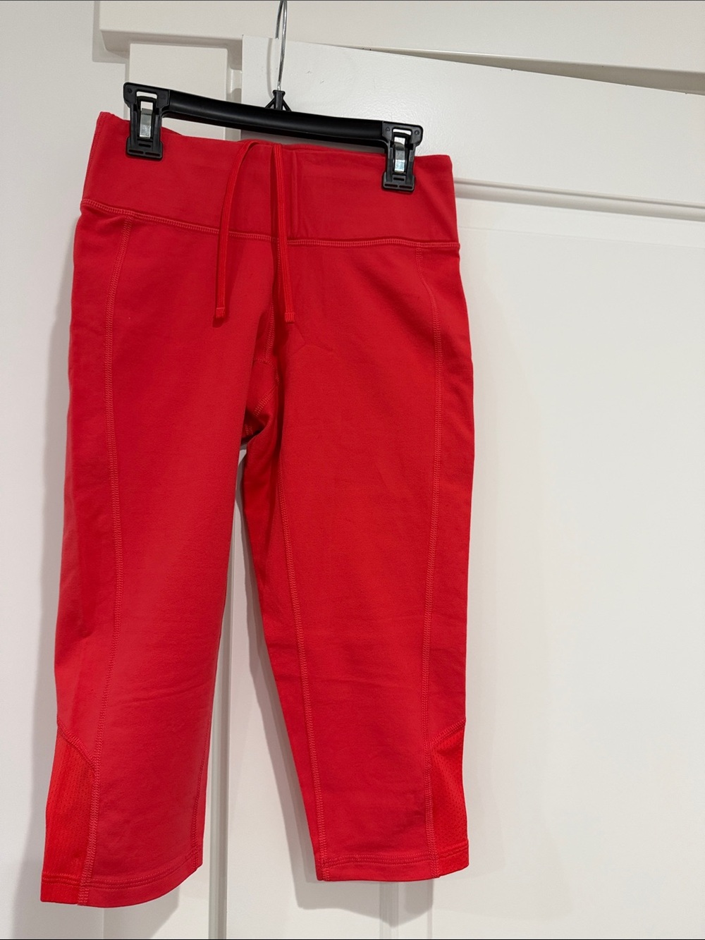 Lucy Red Capri Leggings with Drawstring Waist